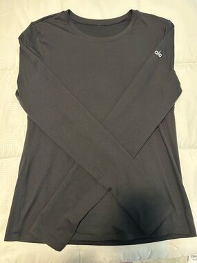 ALO Yoga Women’s Long Sleeve Crew Neck Top - Black